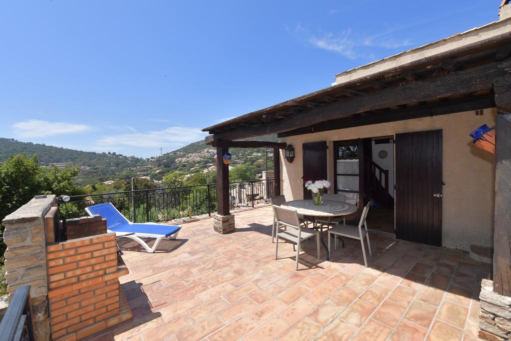 Les Lauriers Roses Aparthotel Le Le Rayol-Canadel-sur-Mer Bilik gambar