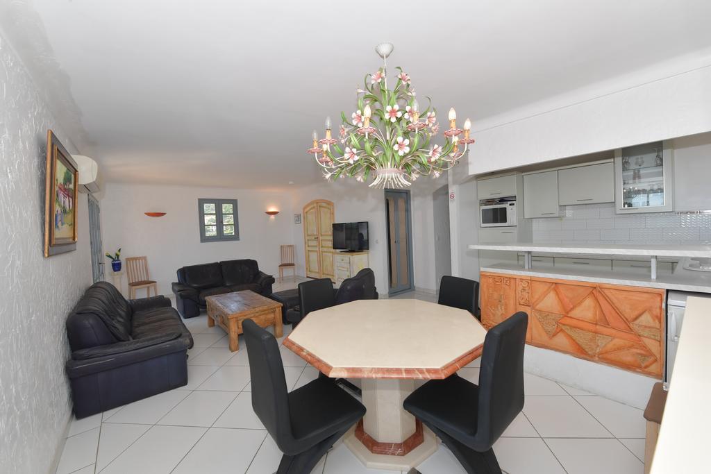 Les Lauriers Roses Aparthotel Le Le Rayol-Canadel-sur-Mer Luaran gambar