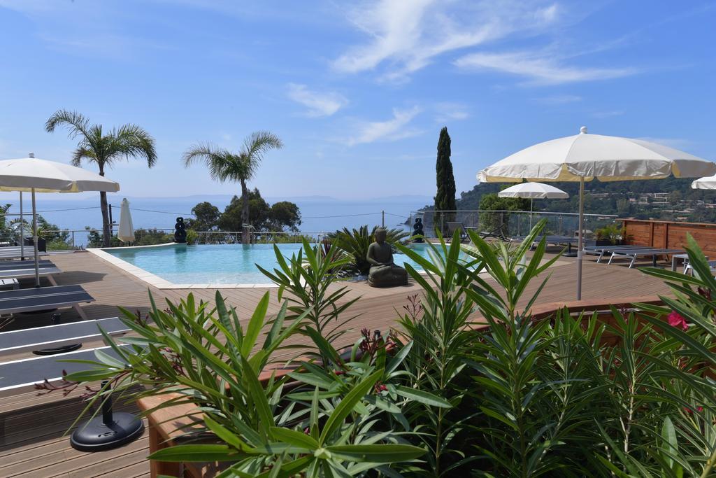 Les Lauriers Roses Aparthotel Le Le Rayol-Canadel-sur-Mer Luaran gambar